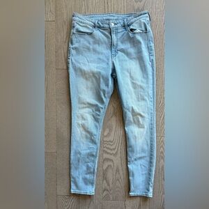 Old Navy Light Blue Women's High Rise Skinny Jeans in size 12
